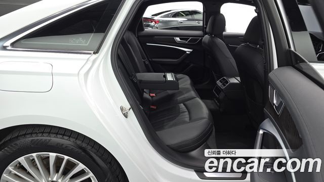 Audi A6 (C8) 40 TDI Premium 2020 — фото 11