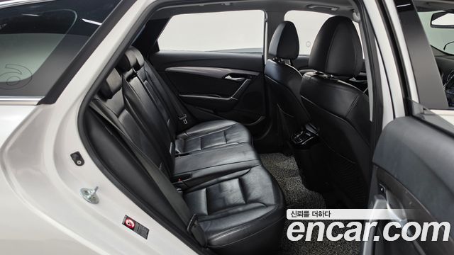 Hyundai i40 2.0 GDi Premium 2018 — фото 11