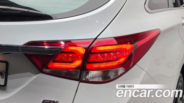 Hyundai i40 2.0 GDi Premium 2018 — фото 23