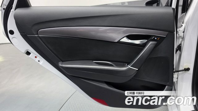 Hyundai i40 2.0 GDi Premium 2018 — фото 25