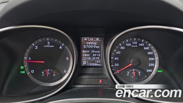 Hyundai Maxcruise Diesel(e-VGT) 2.2 4WD Exclusive Standard 2016 — фото 8