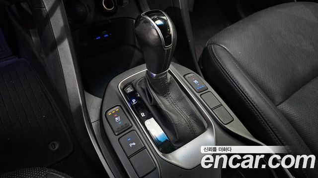 Hyundai Maxcruise Diesel(e-VGT) 2.2 4WD Exclusive Standard 2016 — фото 9