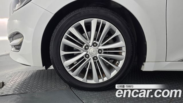 Hyundai Aslan G330 Premium 2015 — фото 5