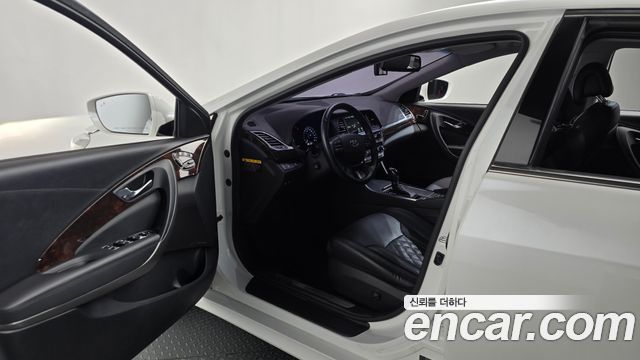 Hyundai Aslan G330 Premium 2015 — фото 10
