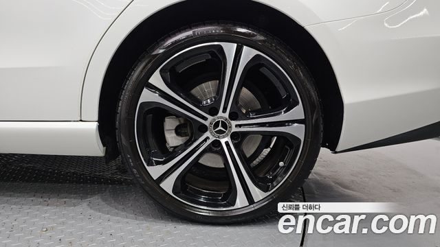 Mercedes-Benz C-Class (W206) C300 4MATIC Avantgarde 2023 — фото 21