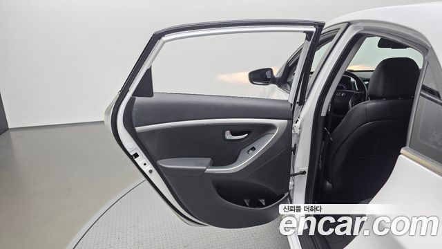 Hyundai i30 2.0 PYL 2016 — фото 31