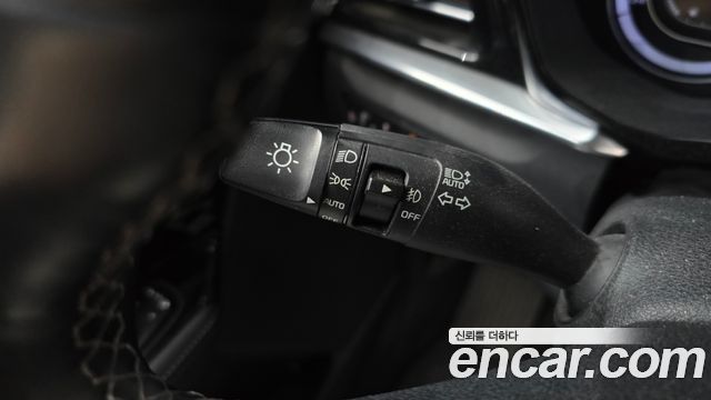 Kia Niro 1.6 HEV Prestige 2021 — фото 17