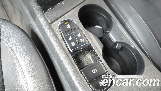 Kia Niro 1.6 HEV Prestige 2021 — фото 19