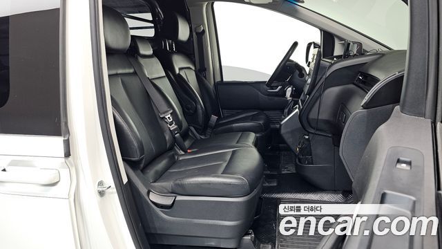 Hyundai Staria Cargo 3-Seater Modern 2022 — фото 11