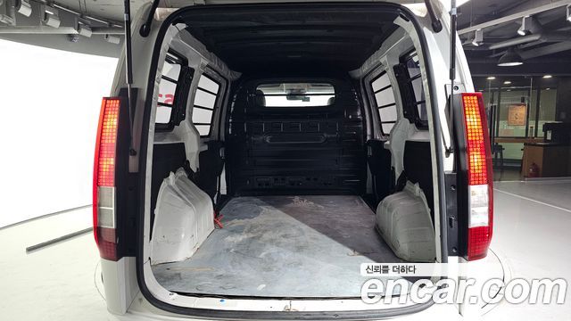 Hyundai Staria Cargo 3-Seater Modern 2022 — фото 20