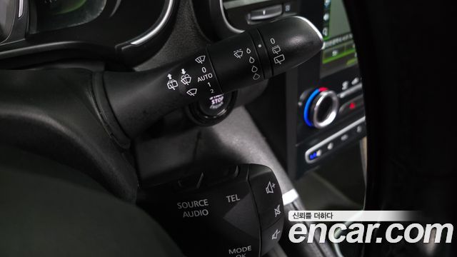 Renault Korea QM6 Diesel 2WD RE Signature 2017 — фото 29
