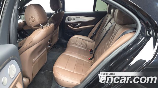 Mercedes-Benz E-Class (W213) E350 4MATIC Avantgarde 2021 — фото 11
