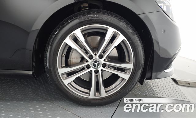 Mercedes-Benz E-Class (W213) E350 4MATIC Avantgarde 2021 — фото 21
