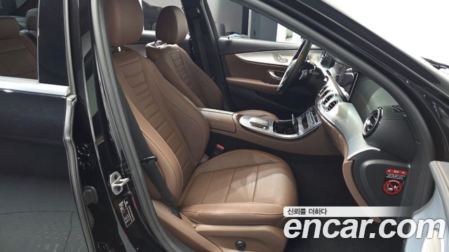 Mercedes-Benz E-Class (W213) E350 4MATIC Avantgarde 2021 — фото 26