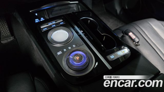 Genesis G80 (RG3) Gasoline 2.5 Turbo AWD 2021 — фото 9