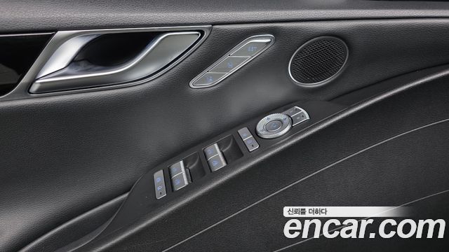 Genesis G80 (RG3) Gasoline 2.5 Turbo AWD 2021 — фото 11