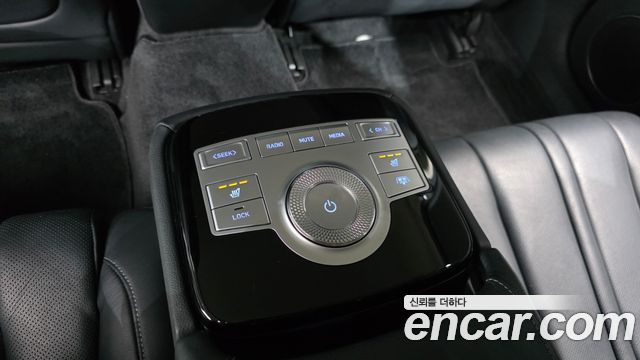 Genesis G80 (RG3) Gasoline 2.5 Turbo AWD 2021 — фото 17