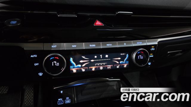 Genesis G80 (RG3) Gasoline 2.5 Turbo AWD 2021 — фото 32