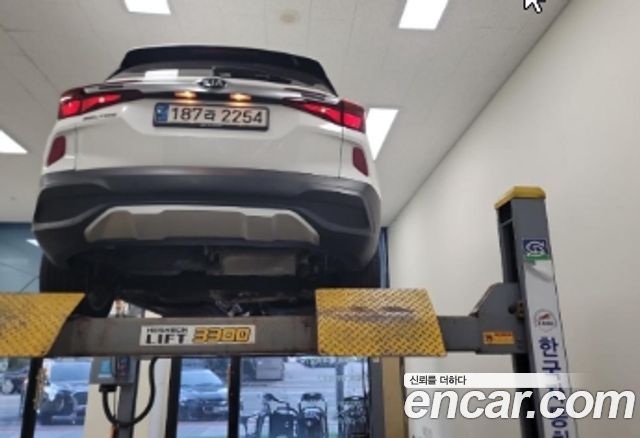 Kia Seltos Diesel 1.6 2WD Trendy 2022 — фото 2