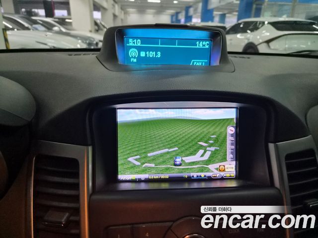 Chevrolet Cruze 1.8 LT+ 2012 — фото 15