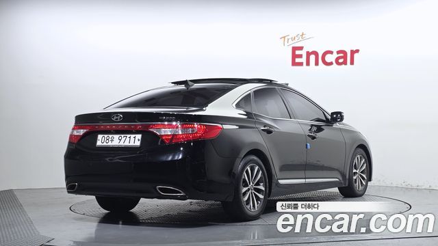 Hyundai Grandeur (HG) HG240 Luxury 2012 — фото 2
