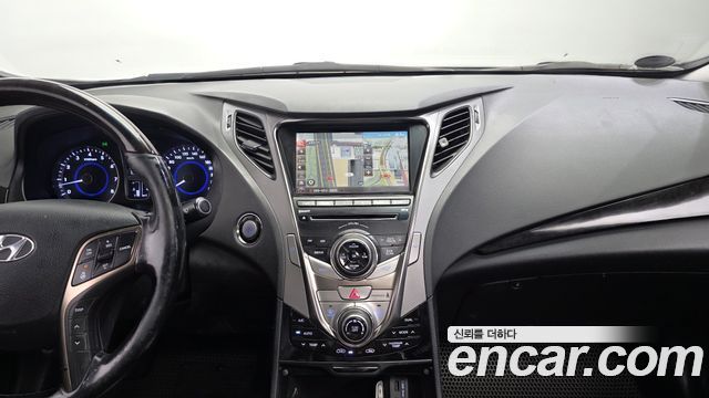 Hyundai Grandeur (HG) HG240 Luxury 2012 — фото 14