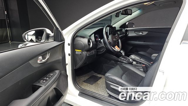 Kia K3 Prestige 2020 — фото 10