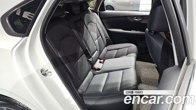 Kia K3 Prestige 2020 — фото 11