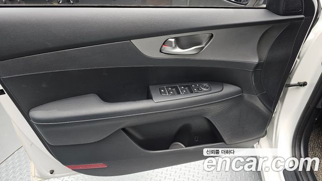 Kia K3 Prestige 2020 — фото 24