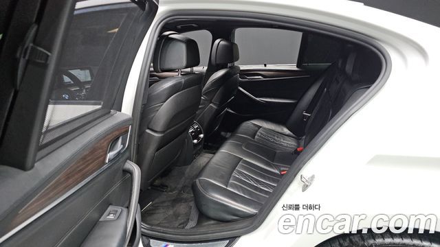 BMW 5 Series (G30) 530i xDrive M Sport Package Plus 2018 — фото 19