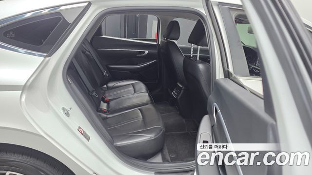 Hyundai Sonata (DN8) 2.0 Premium 2021 — фото 12