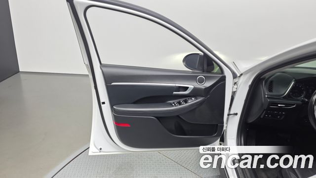 Hyundai Sonata (DN8) 2.0 Premium 2021 — фото 24