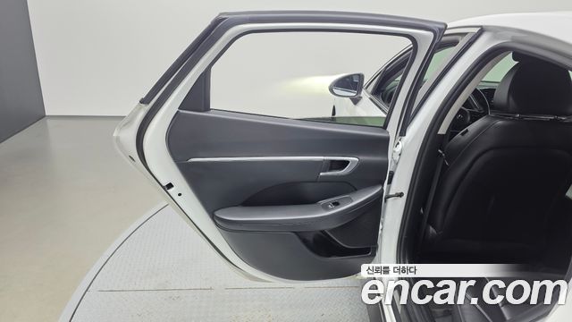 Hyundai Sonata (DN8) 2.0 Premium 2021 — фото 25