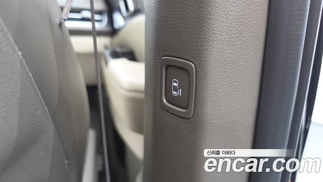 Kia Carnival (IV) Gasoline 7-Seater Hi-Limousine Signature 2021 — фото 17