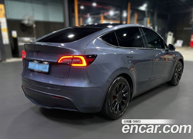 Tesla Model Y Standard Range RWD 2021 — фото 2