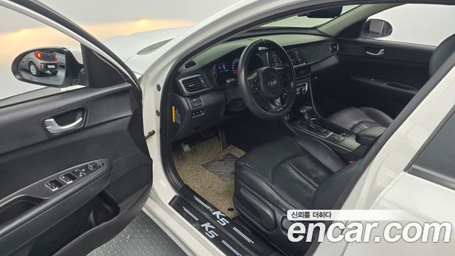 Kia K5 (II) LPI SX Luxury 2016 — фото 10