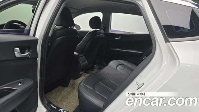 Kia K5 (II) LPI SX Luxury 2016 — фото 11