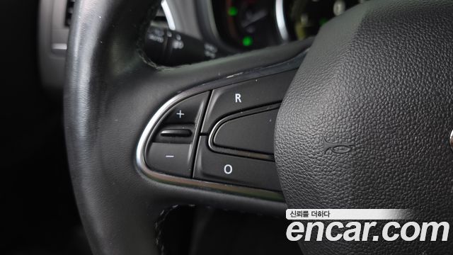 Renault Korea QM6 Diesel 4WD RE Signature 2018 — фото 30