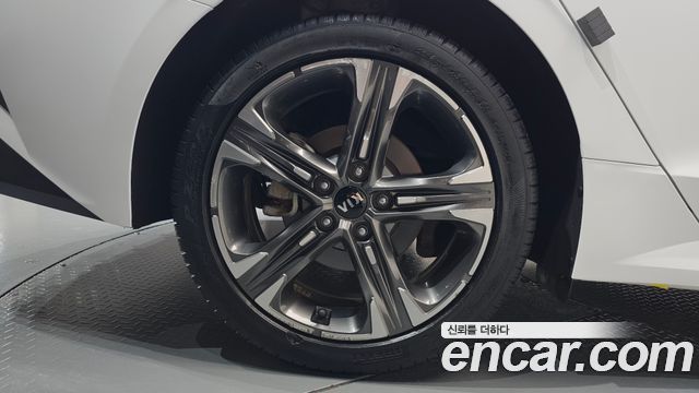 Kia K5 (III) 2.0 Noblesse 2020 — фото 21