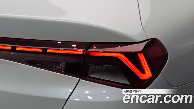 Kia K5 (III) 2.0 Noblesse 2020 — фото 23