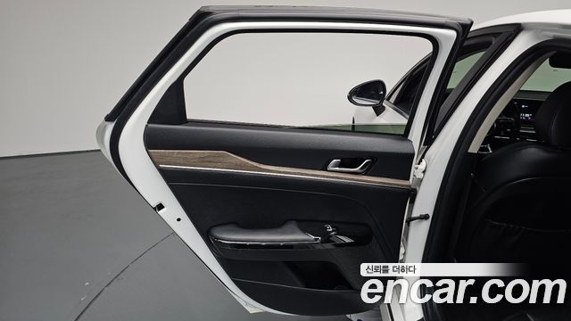 Kia K5 (III) 2.0 Noblesse 2020 — фото 25