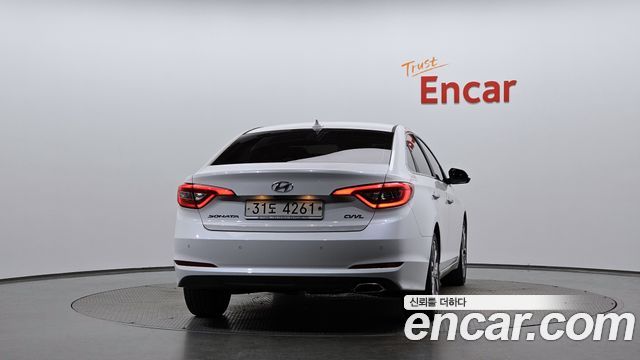 Hyundai Sonata (LF) 2.0 Smart 2015 — фото 4