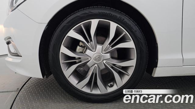 Hyundai Sonata (LF) 2.0 Smart 2015 — фото 5