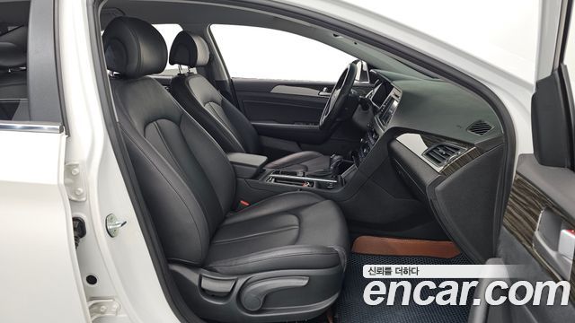 Hyundai Sonata (LF) 2.0 Smart 2015 — фото 11