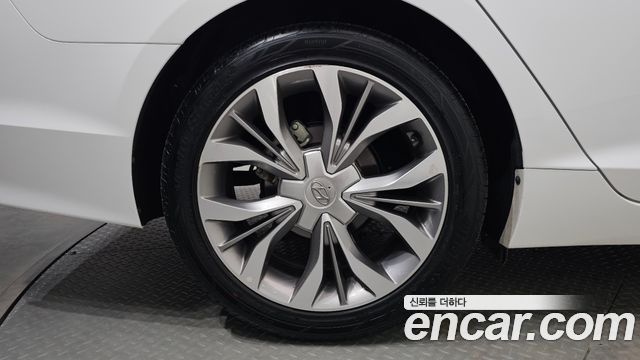 Hyundai Sonata (LF) 2.0 Smart 2015 — фото 21