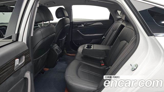Hyundai Sonata (LF) 2.0 Smart 2015 — фото 26