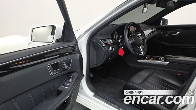 Mercedes-Benz E-Class (W212) E300 4MATIC Avantgarde 2016 — фото 10