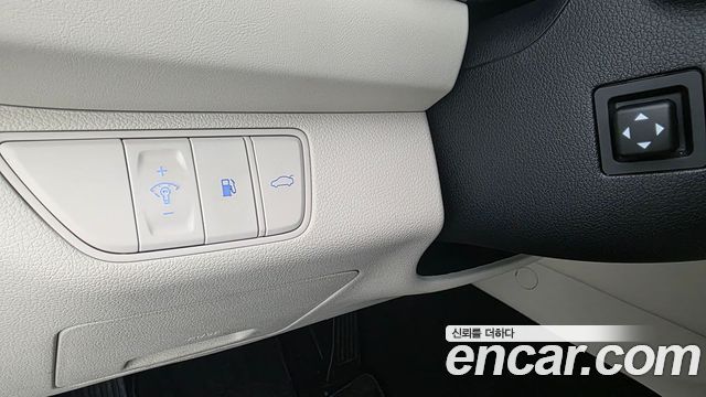 Genesis G70 Gasoline 2.5T 2WD 2024 — фото 17