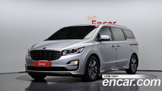 Kia Carnival Gasoline 11-Seater Prestige