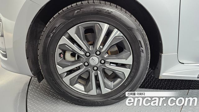 Kia Carnival Gasoline 11-Seater Prestige 2020 — фото 5